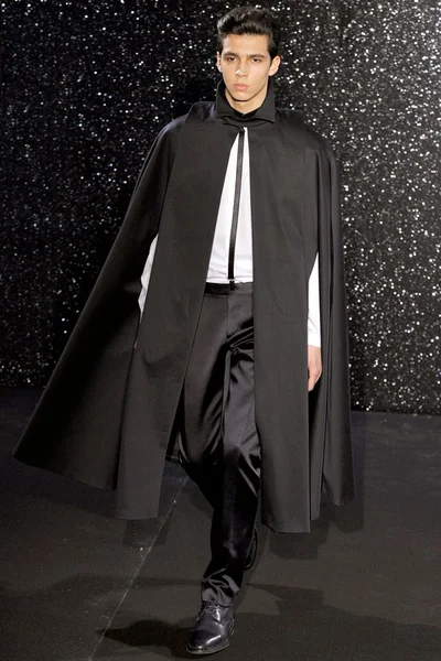 Look 23